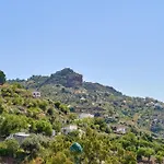 Carlitos * Comares